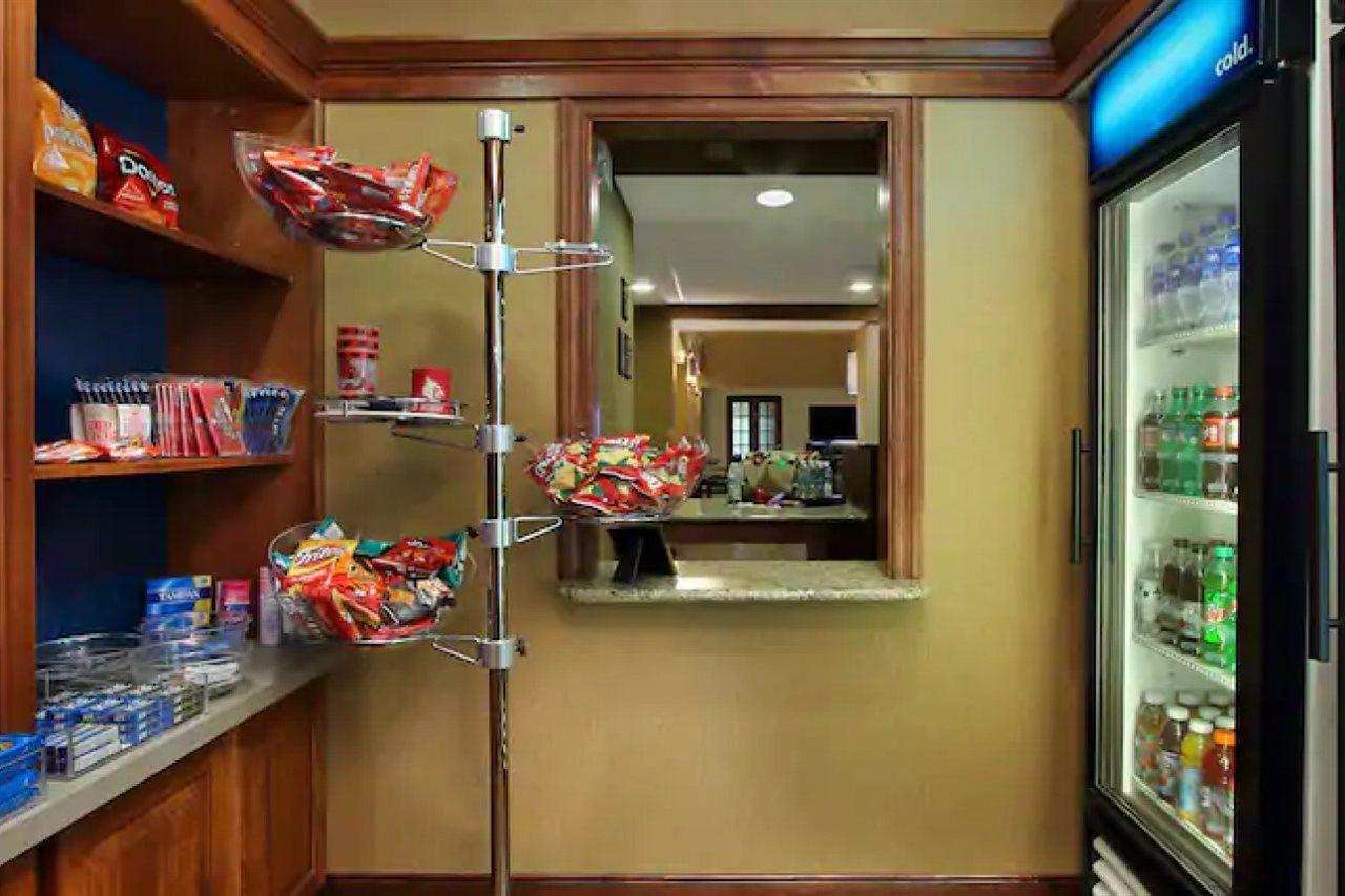 Hampton Inn & Suites Madisonville Esterno foto