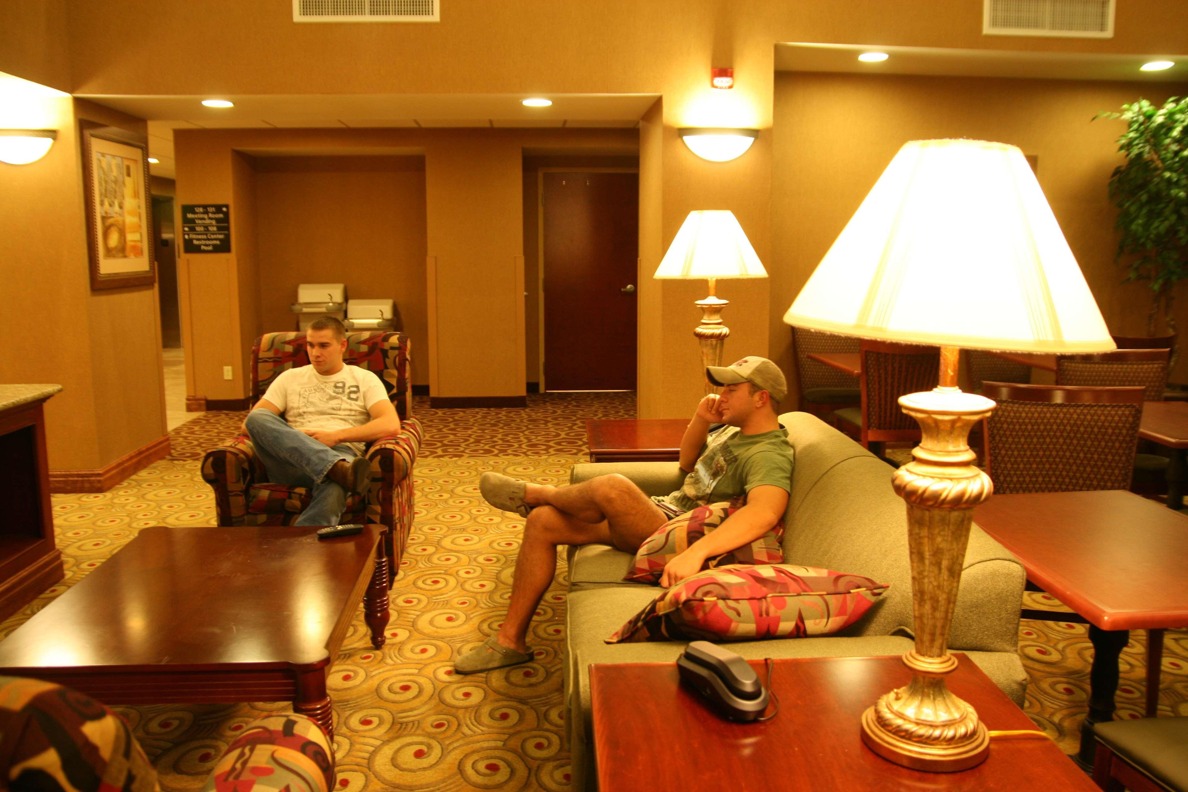 Hampton Inn & Suites Madisonville Esterno foto