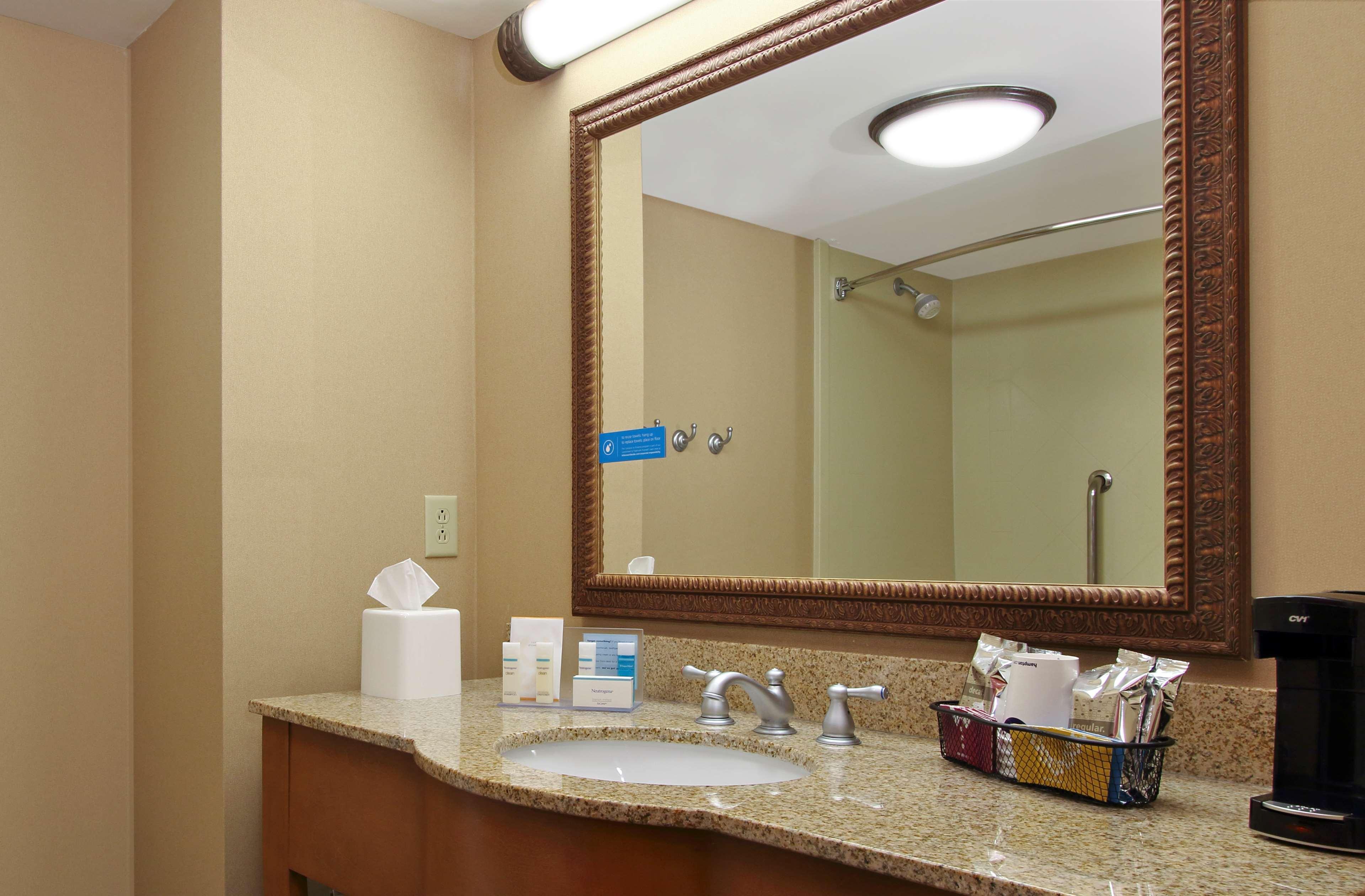 Hampton Inn & Suites Madisonville Esterno foto
