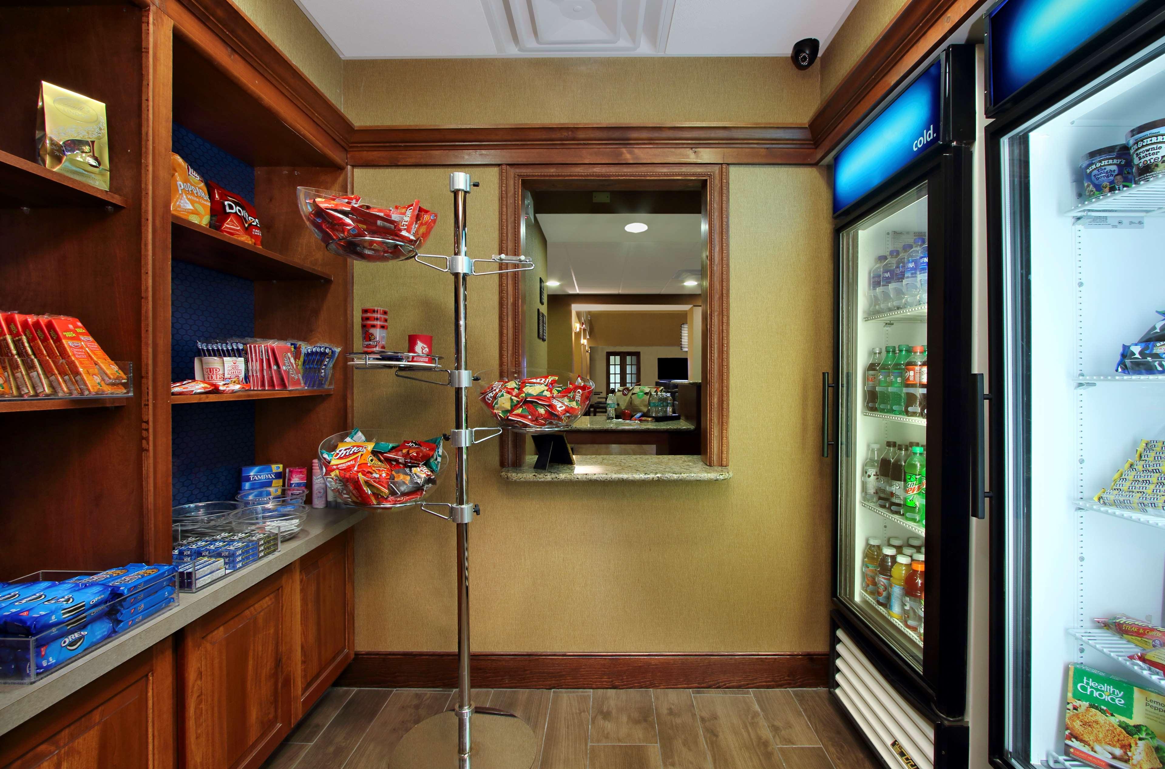 Hampton Inn & Suites Madisonville Esterno foto