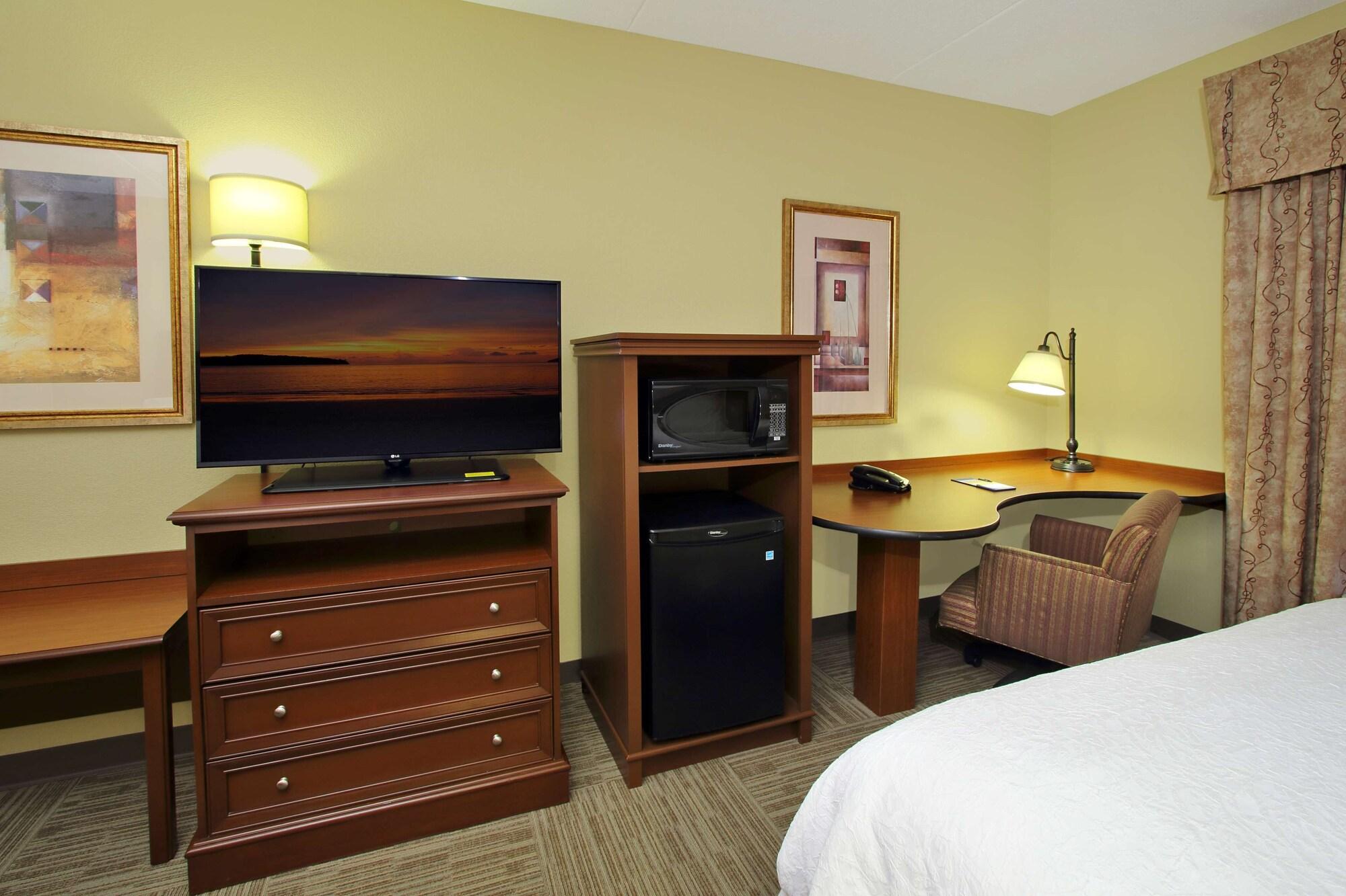 Hampton Inn & Suites Madisonville Esterno foto