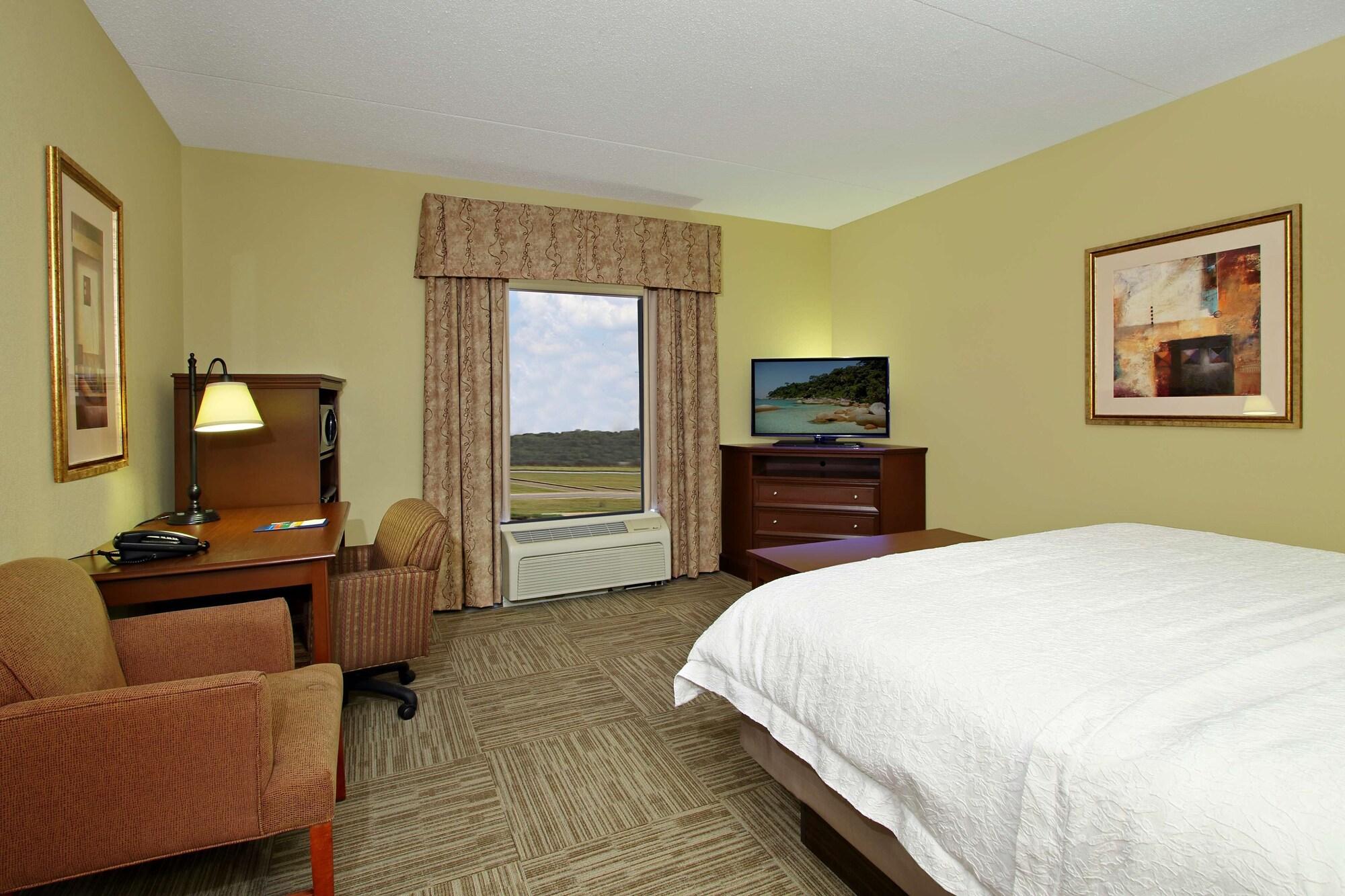 Hampton Inn & Suites Madisonville Esterno foto