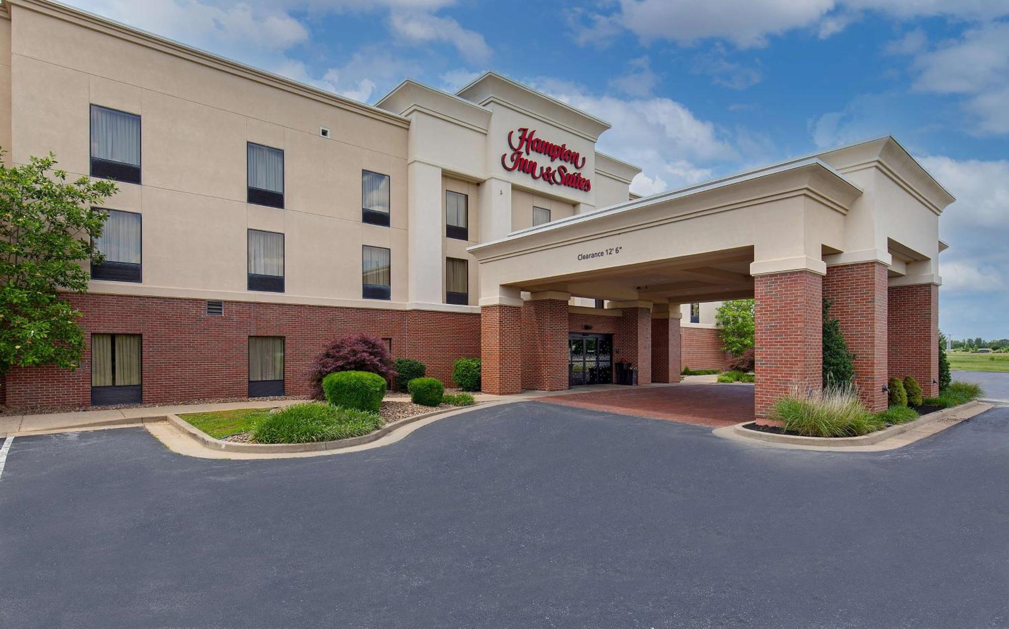 Hampton Inn & Suites Madisonville Esterno foto
